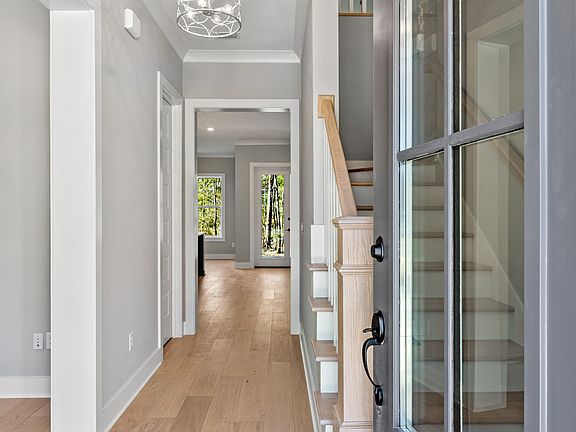 All photos are of a similar plan. Colors, finishes and upgrades may vary.