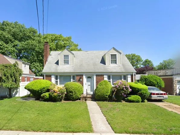 288 Garden Place, West Hempstead, NY 11552