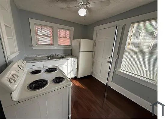 1363 1/2 15th St S #UPPER — Photo 3