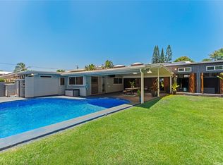 1027 Alahaki St, Kailua, HI 96734