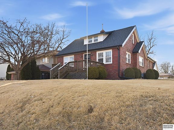 3rd image of 3052 S 43rd St