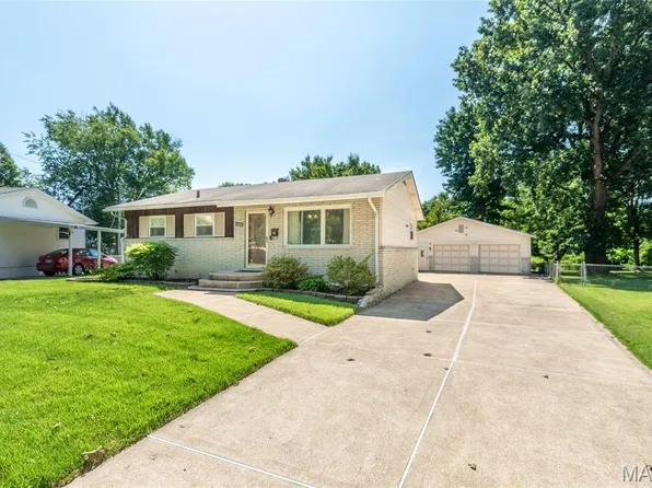 1680 Tyson Dr, Florissant, MO 63031