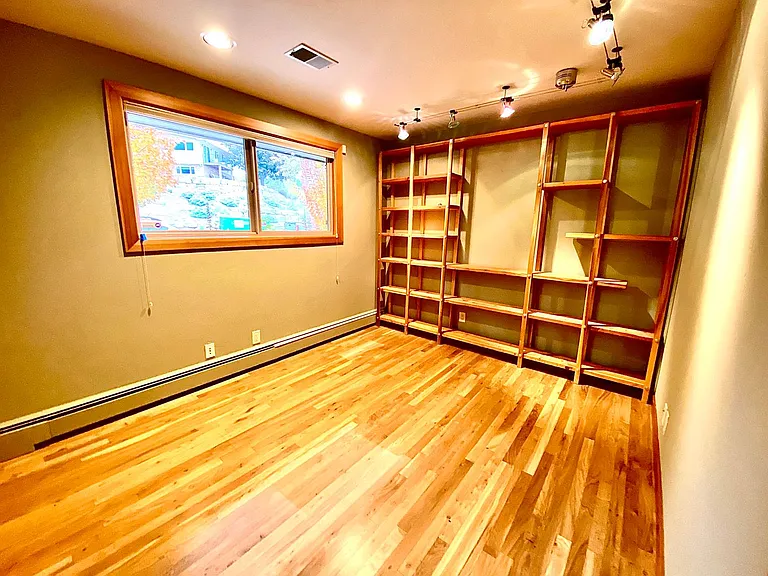 306 E Curling Dr — Photo 29