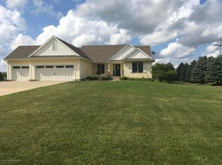 1060 W Walker Rd, Saint Johns, MI 48879