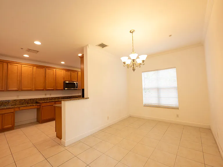 530 S Federal Hwy #8 — Photo 13
