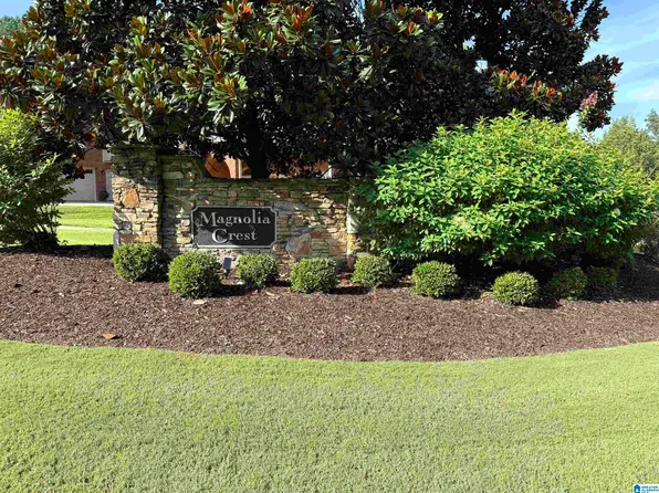 501 Magnolia Crest Cir, Gardendale, AL 35071