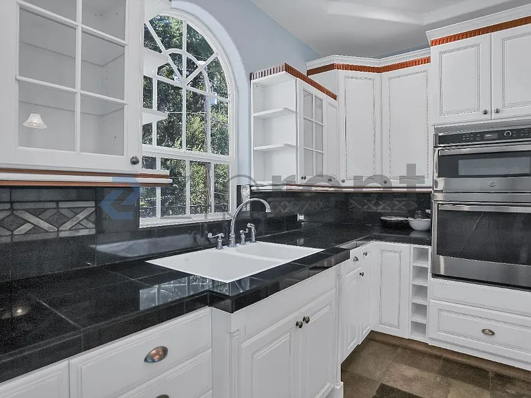 867 E Willow Ave — Photo 35