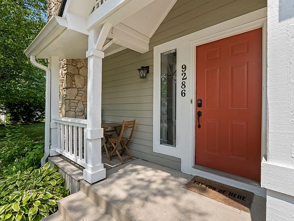 4th image of 9286 Andiron Dr