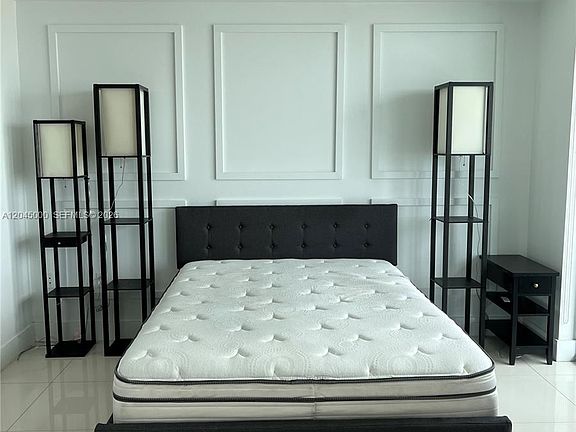 3rd image of 92 SW 3rd St APT 3508