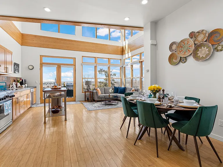 1010 Marquez Pl #L — Photo 8