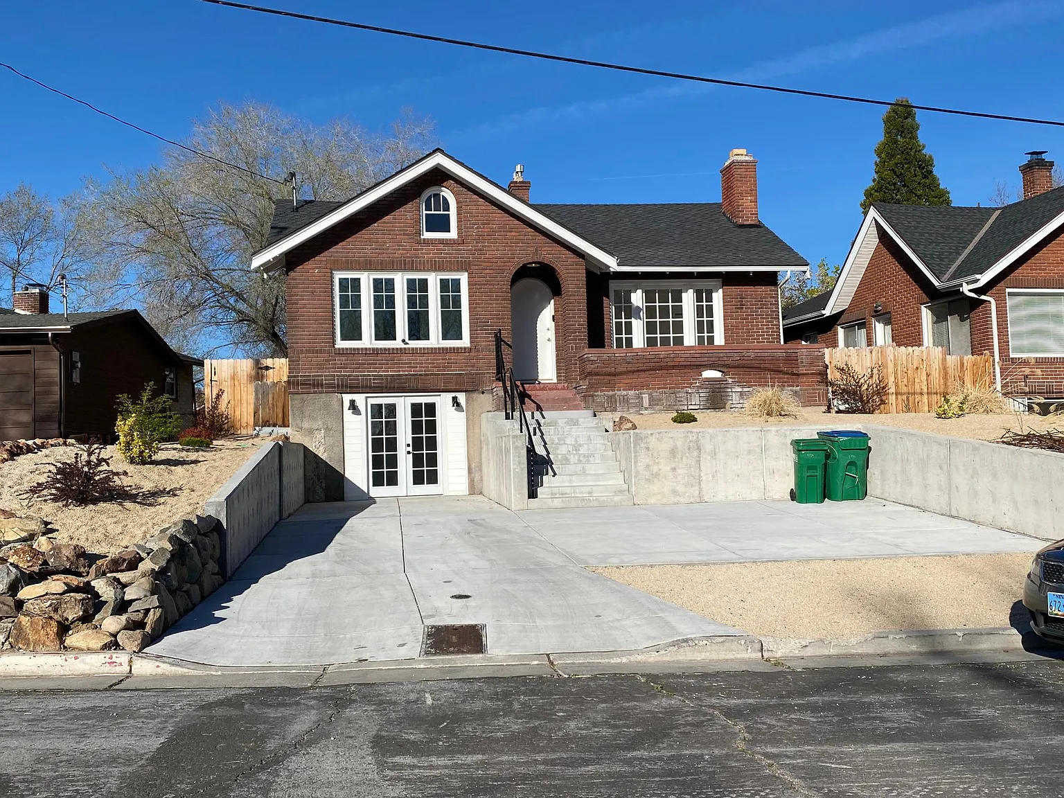 1139 The Strand photo 1