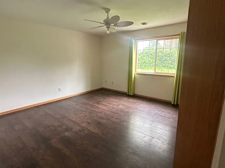 687 W Hazel Ave — Photo 7