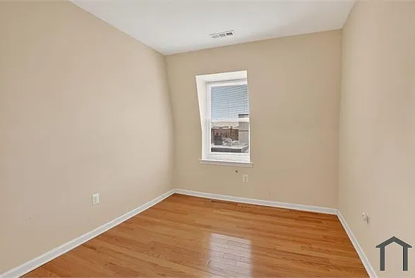 1648 Park Rd NW #6 — Photo 11