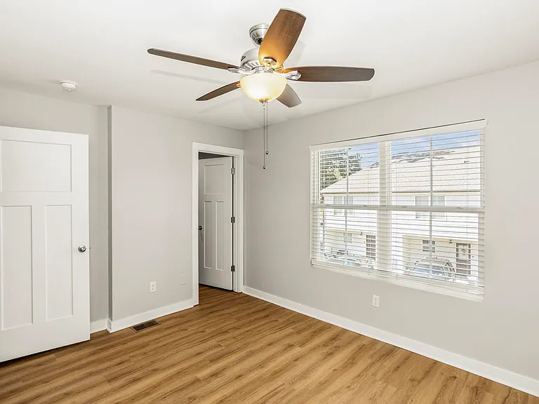 309 Myatt Dr #E — Photo 23