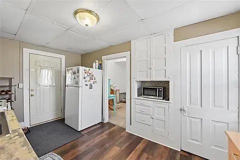 155 N Starr Ave — Photo 4