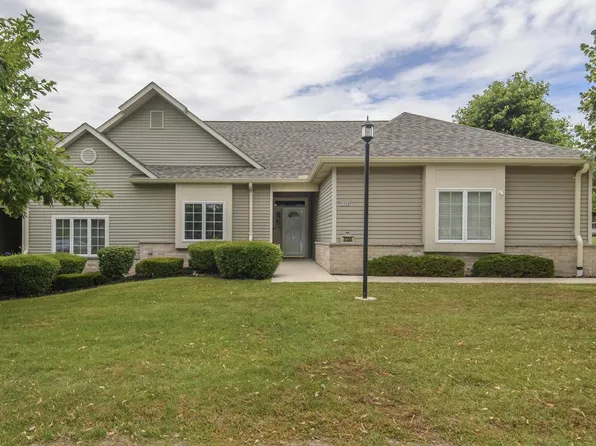 5355 South Butterfield WAY, Greenfield, WI 53221