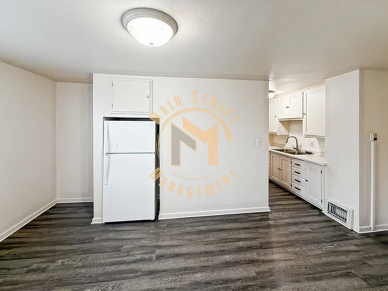 1430 N 8th St — Photo 3