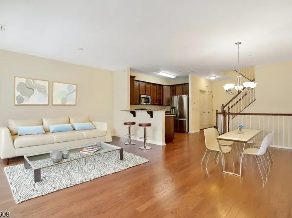 308 Rotando Way, Morris Plains, NJ 07950