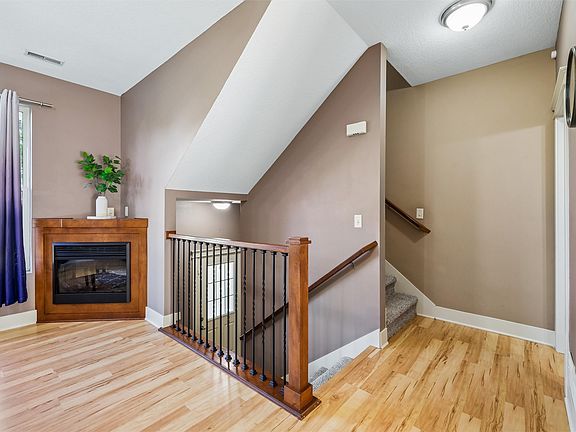 4th image of 3600 SE Glenstone Dr Unit 206