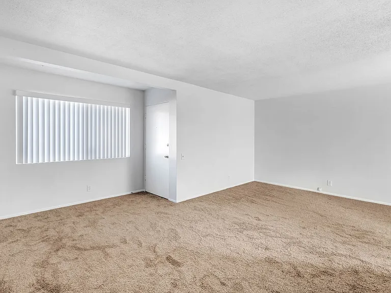 Ridgeview Apartments — Photo 11