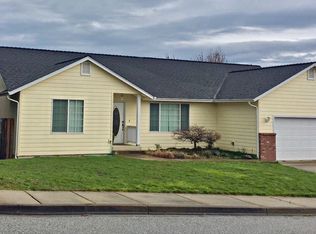 369 NW Teal St, Winston, OR 97496