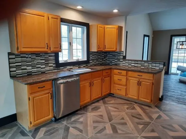 212 Teedyuskung Turn, Hawley, PA 18428
