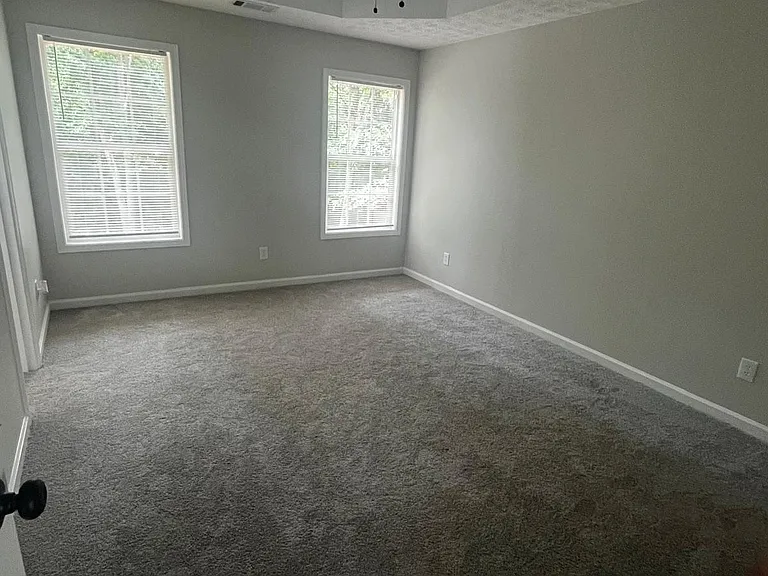 824 Eastmont Rd — Photo 13