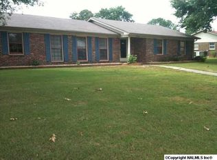 1701 Leeann St SW, Decatur, AL 35601