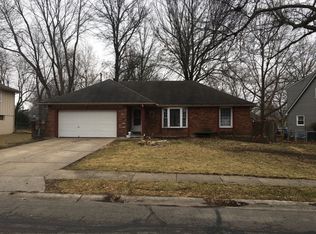 304 SW Victor Dr, Blue Springs, MO 64014