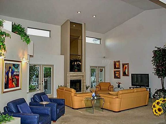 2nd image of 651 6th Ave N