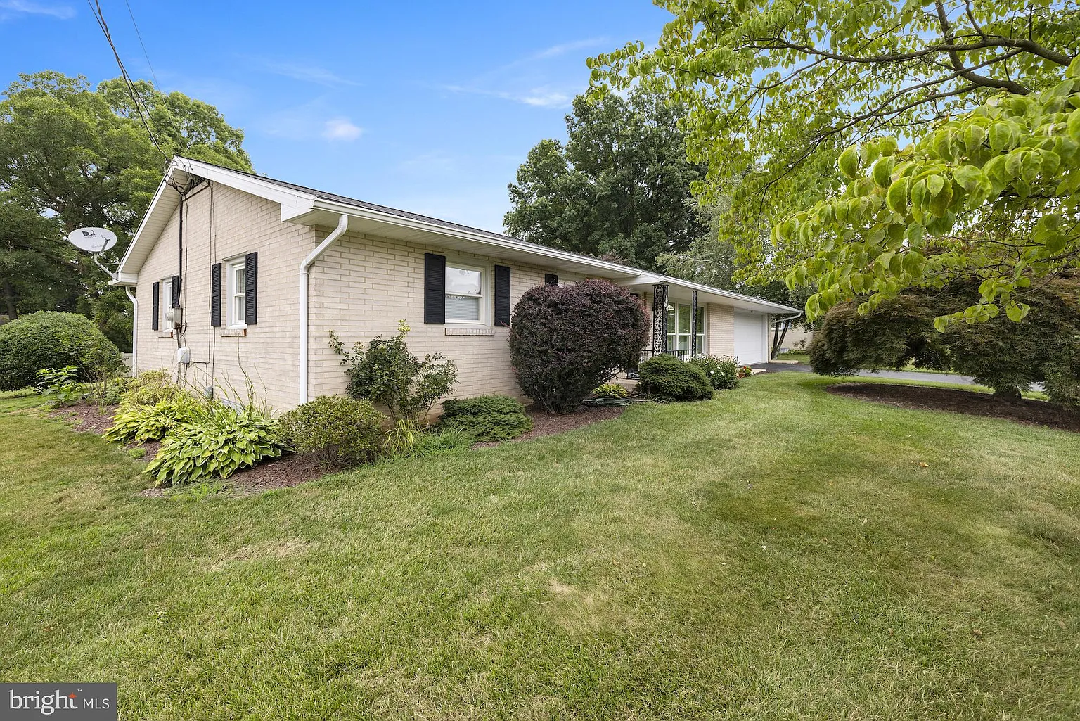 3441 Holly Rd photo 1