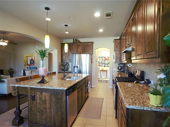 4th image of 333 Enid Dr