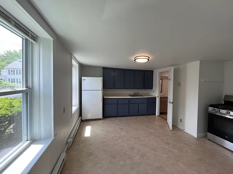 41 High St #1 — Photo 3