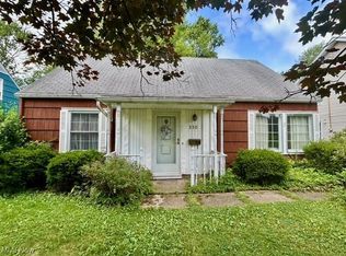 330 Inwood Blvd, Avon Lake, OH 44012