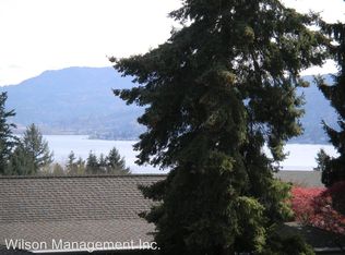 17264 NE 8th St APT D, Bellevue, WA 98008