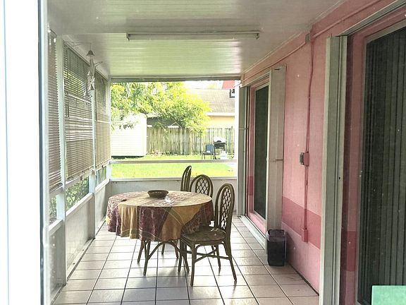 5th image of 1364 Sweet William Lane