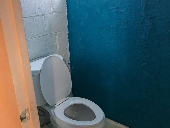 5th image of 7343 E Roosevelt Blvd
