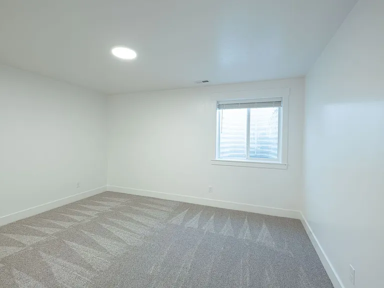 3717 Razor Cir — Photo 21
