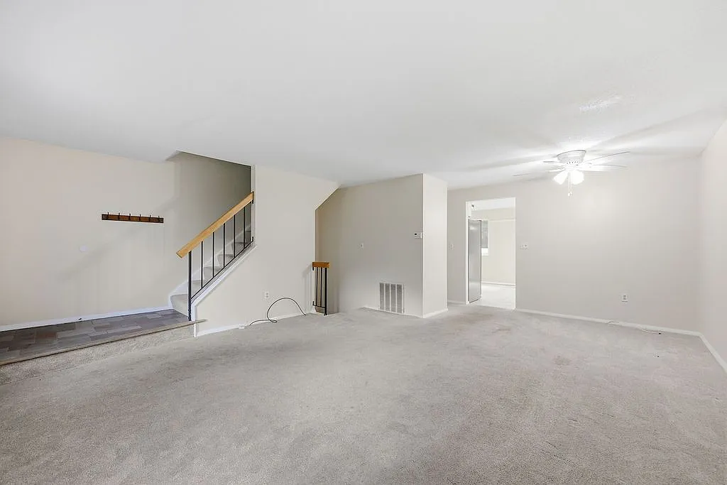 40 Conestoga Way — Photo 4