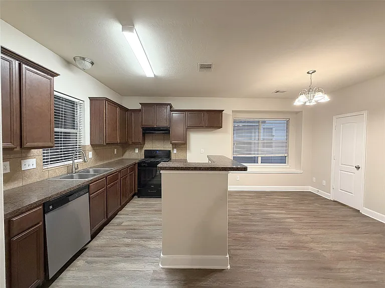 3726 Ashford Villa Ln — Photo 11