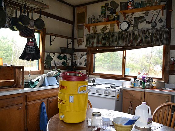 5th image of 428 Camp 15 Loop