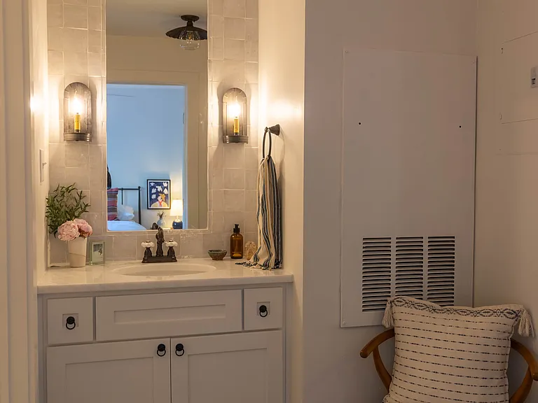 5516 Roosevelt Ave #206 — Photo 35