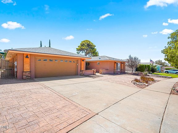 3rd image of 6504 La Cadena Dr