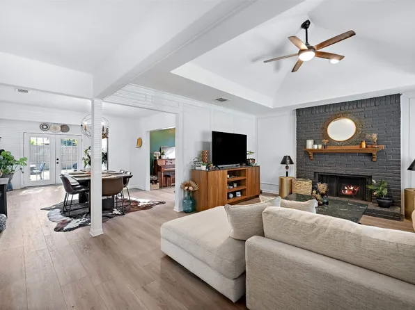 7702 Salzburg Dr, Rowlett, TX 75089