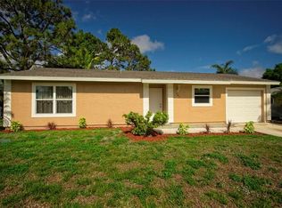 541 SE Evergreen Ter, Port Saint Lucie, FL 34983