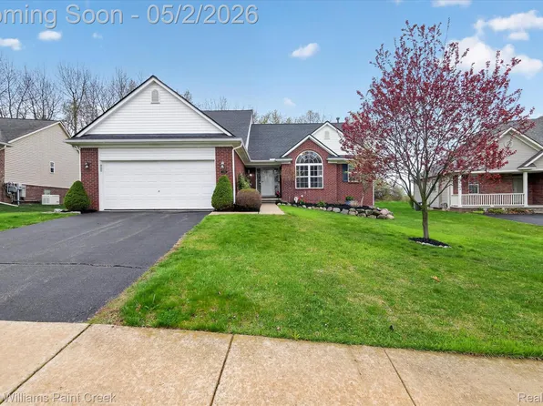 770 Phillips Dr, Oxford, MI 48371