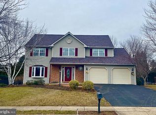 17 Brookfield Dr, Fleetwood, PA 19522