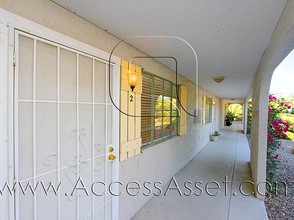 3rd image of 78660 Avenida La Fonda APT 4