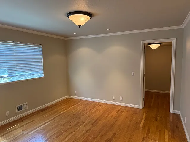 1078 Byerley Ave — Photo 37