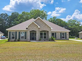 5890 Orchard Ln E, Grand Bay, AL 36541